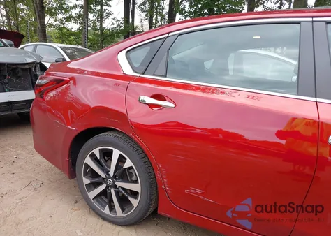 2018 Nissan Altima 2.5 Sr из США, поврежденный, VIN 1N4AL3AP5JC133531